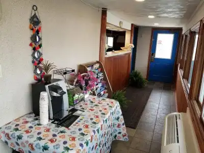 The Tides Motel - 3
