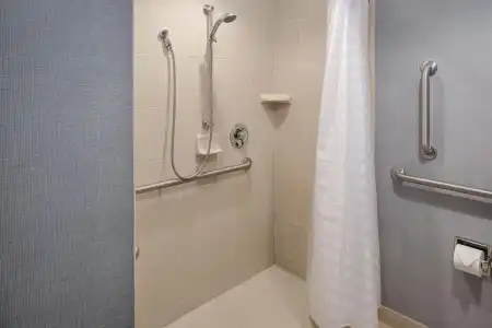 Hyatt Place Pittsburgh-North Shore - 23