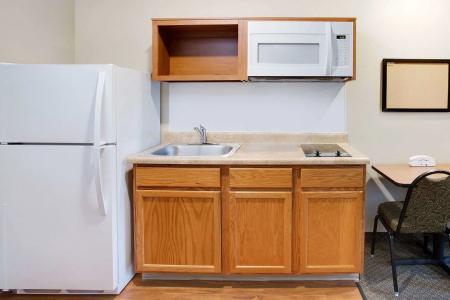 WoodSpring Suites Fredericksburg - 9