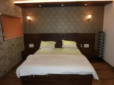 Regal Palace - 75
