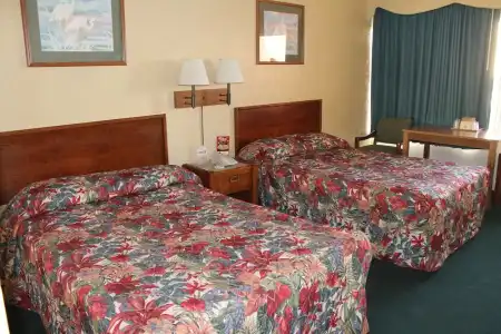 Grand Prix Motel on the Beach - 24