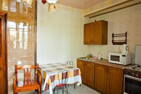 Lessor 204 Apartments - 17