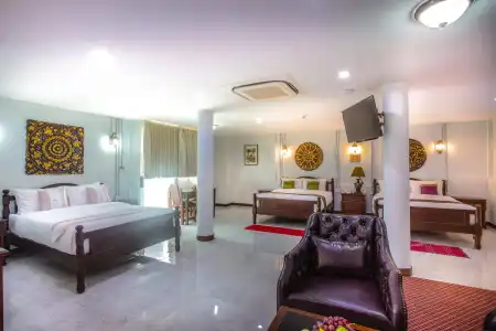Pingdoi Hualin Boutique - 2