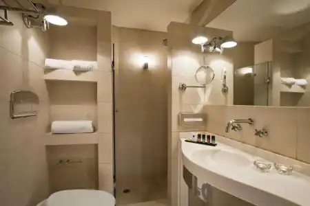 O&B Athens Boutique - 64