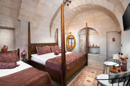 Romantic Cave - 27