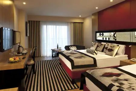 Delphin Imperial Lara - 2