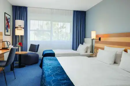 IntercityFrankfurt Airport Terminal 3 - 5