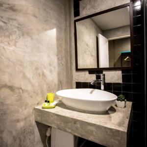 C U Inn Bangkok - 39