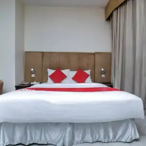 Parkside Suites Apartment - 29