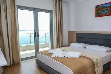 Saranda Palace - 30