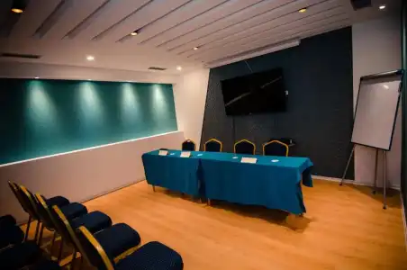 VH Eurostar Tirana Congress & Tirana Spa - 5