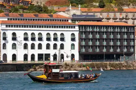 Neya Porto - 32