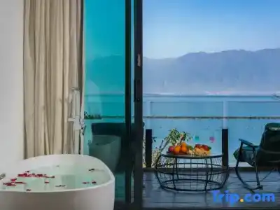 Dali Sealily Water House Honeymoon Bontique - 23