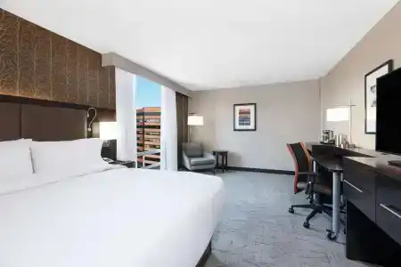 DoubleTree by Hilton Denver Cherry Creek - 66