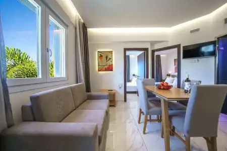 Elysian Suites - 44