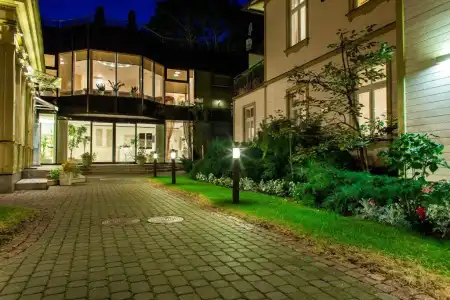TB Palace & Spa - 43