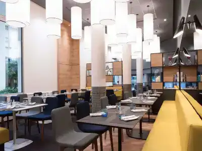 Novotel Chateau De Versailles - 19