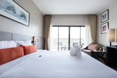 Deevana Plaza Phuket - 35