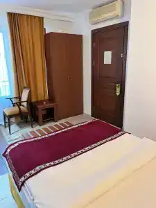 Royal Hill - 65