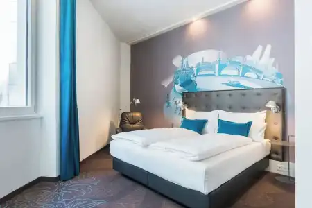 Motel One Basel - 27