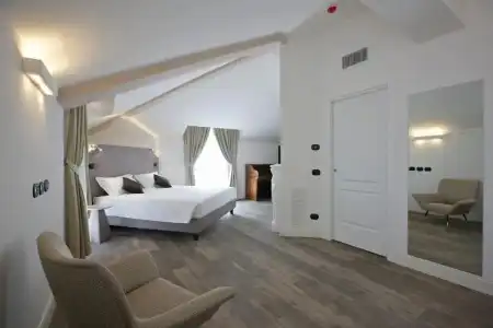Al Campanile - Luxury Suites & Apartments - 87