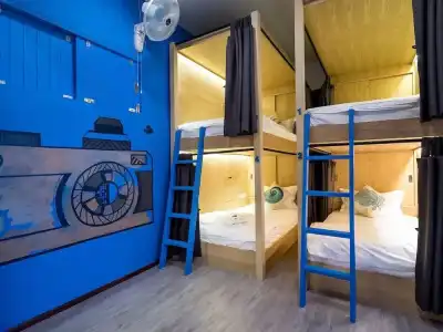 Bed in 8-bed Mixed Thalay Cha Am by Tha A Co-living With a Million Dollar View - Hostel - 3