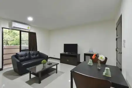 Studio Residence Sukhumvit 71 - 83