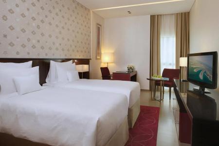 Grand Cosmopolitan - 3