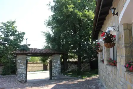 Izvora 2 - 19