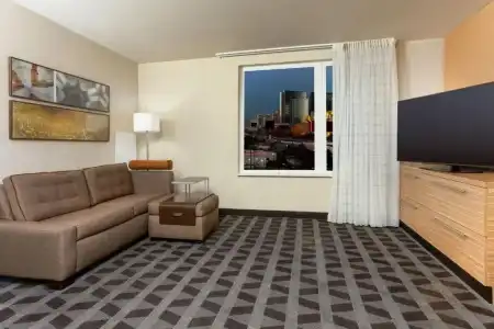 TownePlace Suites By Marriott Las Vegas Stadium District - 86
