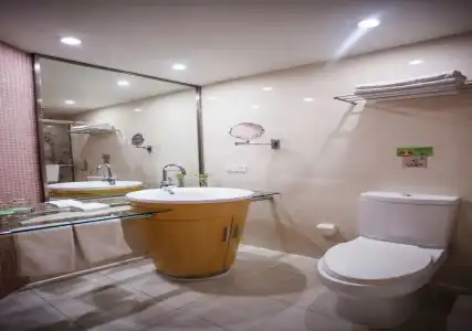 voco Nanjing Oriental Pearl by IHG - 9