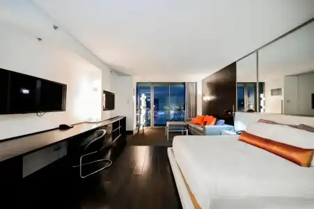 Beautiful Palms Place Suite - 549