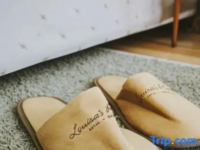 Louisa's Place - 108