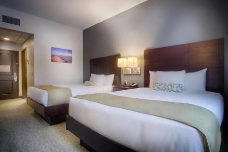 Sun & Ski Inn And Suites - 117