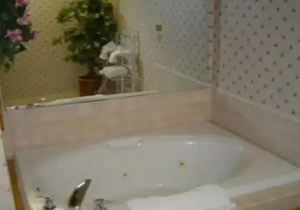 Sunrise Inn - 9