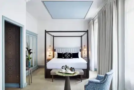 Hôtel de Montesquieu - 104