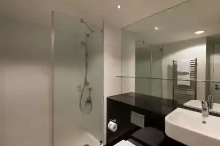 Adina Apartment Frankfurt Neue Oper - 42