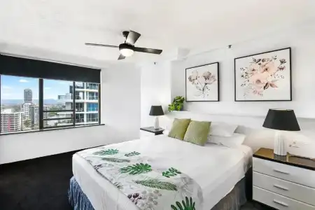Surfers Century Oceanside Apartments - 114