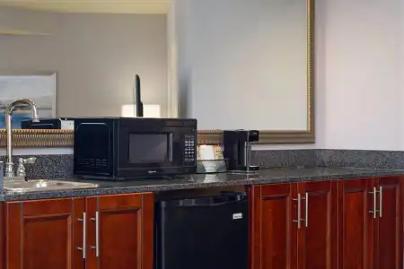 Courtyard by Marriott Old Town - 63