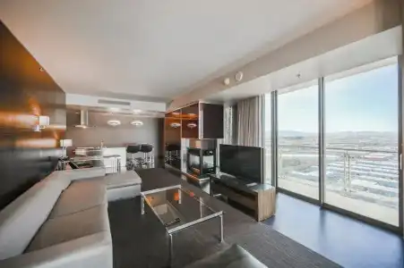 Beautiful Palms Place Suite - 167