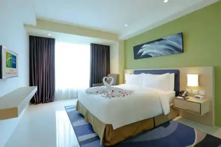 Holiday Inn Express Jakarta International Expo, An Ihg - 2