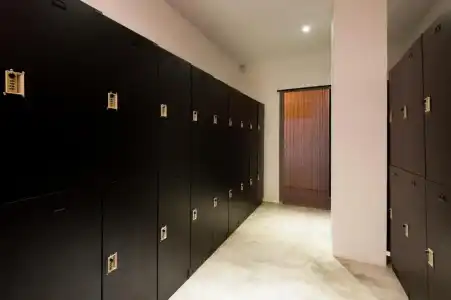 Savage Hostel - 25