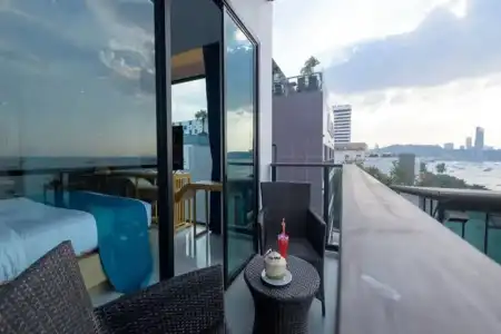 Deep Blue Z10 Pattaya - 163