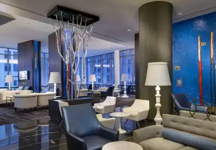 Courtyard by Marriott New York Manhattan / Central Park - 2
