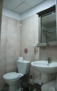 Larnaca Bay Suites - 65
