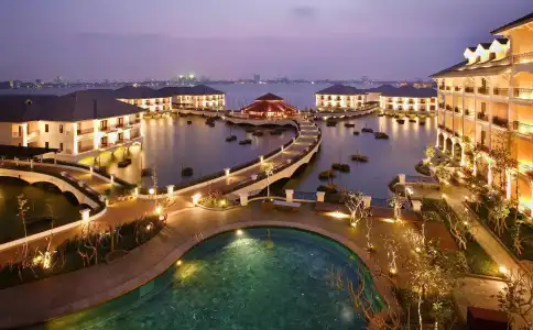 InterContinental Hanoi Westlake by IHG - 12