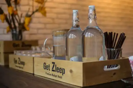 Get Zleep Premium Budget - 9