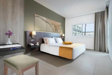 Mayfair  Gardens - 111