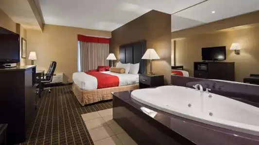 Best Western Plus Burlington Inn & Suites - 60