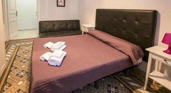 Hostal Balmes Centro - 50